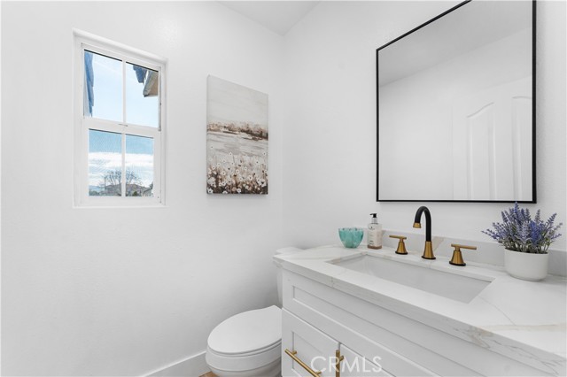 Detail Gallery Image 38 of 69 For 37920 Pisces Cir, Palmdale,  CA 93552 - 5 Beds | 4 Baths