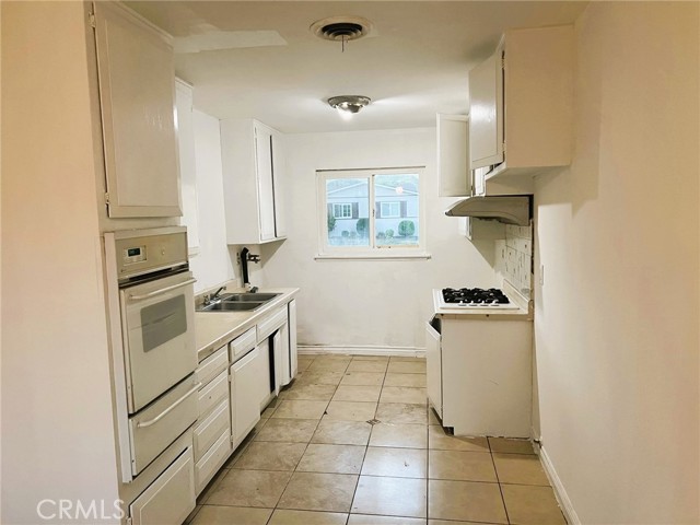 MLS# DW23095209