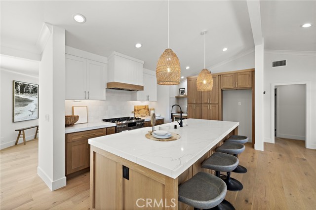 Detail Gallery Image 16 of 37 For 939 Congress St, Costa Mesa,  CA 92627 - 4 Beds | 2 Baths