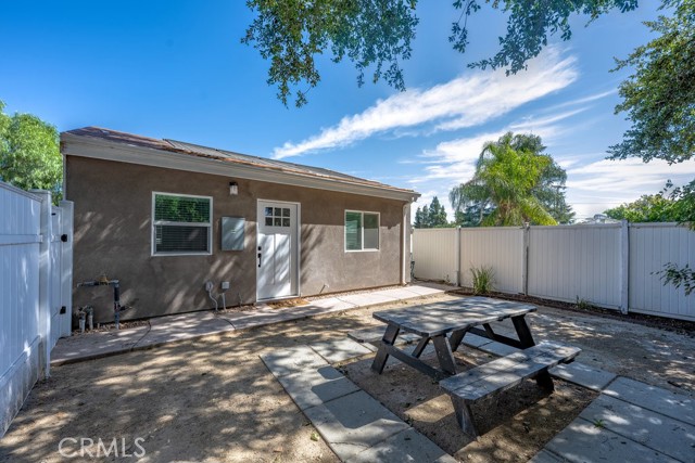 25252 Atwood Boulevard, Newhall CA: https://media.crmls.org/medias/c0d7d9c9-a94a-4e80-b50e-cf504f438fac.jpg