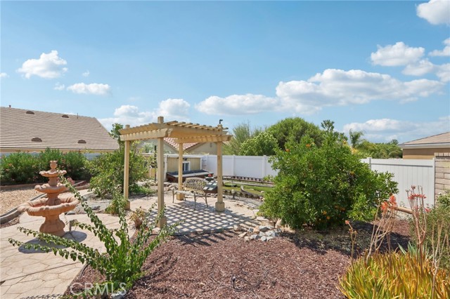 5206 Corte del Cabo, Hemet CA: https://media.crmls.org/medias/c0d7e774-5dbe-4956-931c-f028689a71fa.jpg