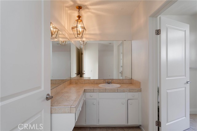 Detail Gallery Image 20 of 33 For 1549 Thompson Ave, Glendale,  CA 91201 - 4 Beds | 2 Baths