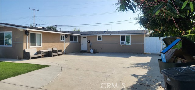 745 Vine Street, Anaheim CA: https://media.crmls.org/medias/c0d93411-702c-4a29-b284-25bc68c3d04d.jpg