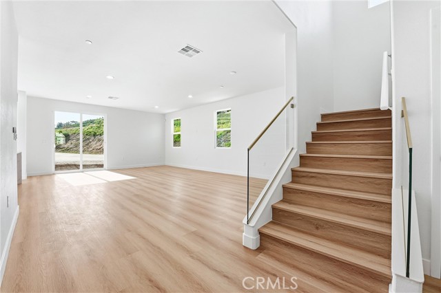 Detail Gallery Image 3 of 53 For 1969 Lyon Ave, Riverside,  CA 92503 - 5 Beds | 4 Baths