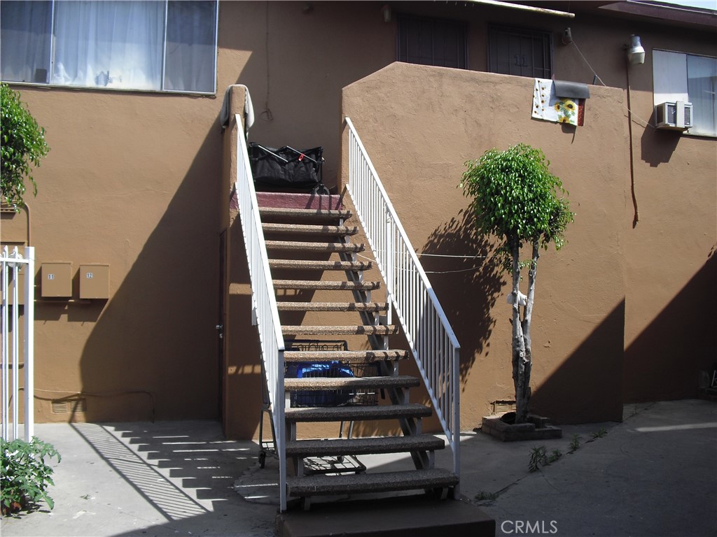 MLS #DW25123700 image #6