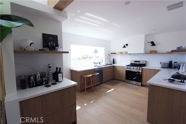 Detail Gallery Image 11 of 45 For 1914 Pelican Ave, San Pedro,  CA 90732 - 3 Beds | 2 Baths