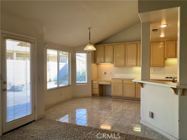 Detail Gallery Image 11 of 39 For 1418 Las Colinas, Banning,  CA 92220 - 3 Beds | 2/1 Baths