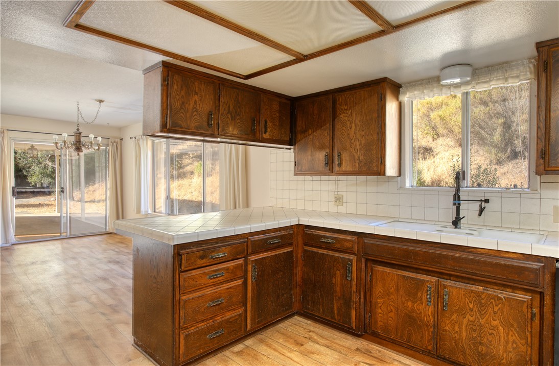 Detail Gallery Image 14 of 38 For 8370 Del Rio Rd, Atascadero,  CA 93422 - 3 Beds | 2 Baths