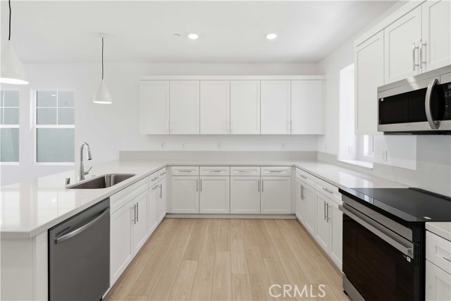 Detail Gallery Image 17 of 33 For 2513 Iconic St, South El Monte,  CA 91733 - 4 Beds | 3/1 Baths