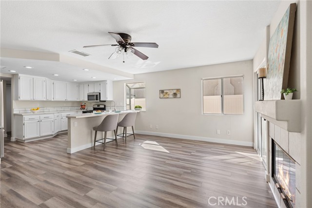 Detail Gallery Image 8 of 34 For 39851 Wild Canary, Murrieta,  CA 92562 - 3 Beds | 2/1 Baths