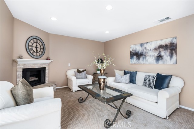 Detail Gallery Image 2 of 19 For 2891 Canyon Crest Dr #59,  Riverside,  CA 92507 - 1 Beds | 1 Baths