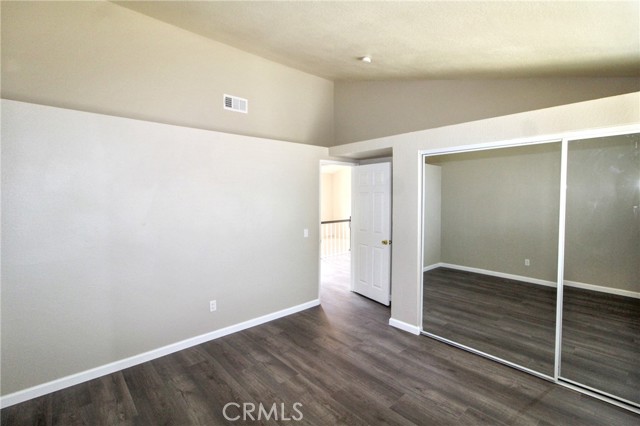 13083 Raenette Way, Moreno Valley CA: https://media.crmls.org/medias/c0df13ad-78c7-4f7c-ba39-ccefe553dfc8.jpg