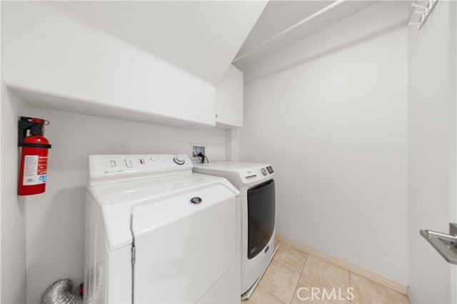11 Asbury, Irvine CA: https://media.crmls.org/medias/c0df99b0-0e13-4005-aa8f-399498954a28.jpg