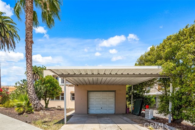 1016 Grand Avenue, Long Beach, California 90804, 2 Bedrooms Bedrooms, ,1 BathroomBathrooms,Single Family Residence,For Sale,Grand,RS24061887