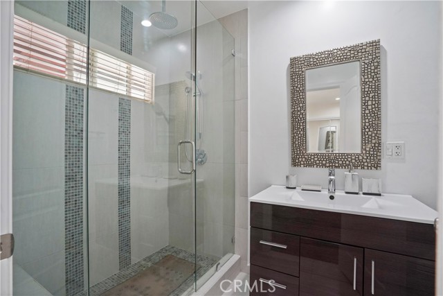 Detail Gallery Image 20 of 47 For 11718 Paso Robles Ave, Granada Hills,  CA 91344 - 3 Beds | 2 Baths