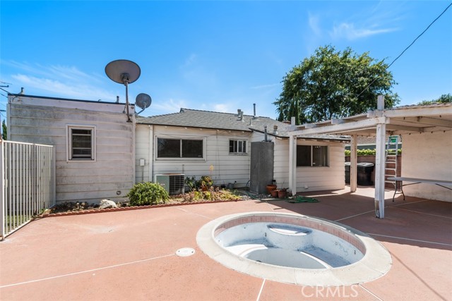 9171 Stanford Avenue, Garden Grove CA: https://media.crmls.org/medias/c0e22278-9e68-4648-a1e7-c78f776b44fc.jpg