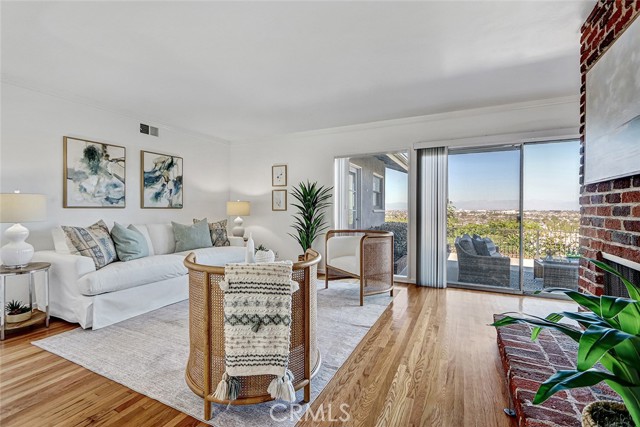 Detail Gallery Image 5 of 42 For 4509 Vista Largo, Torrance,  CA 90505 - 3 Beds | 2 Baths