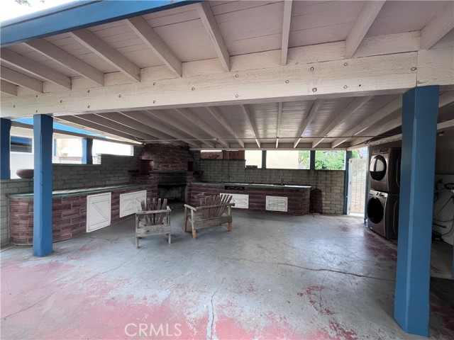1124 N San Gabriel Avenue, Azusa CA: https://media.crmls.org/medias/c0e29a44-17b5-4dea-8220-e00955f84d6e.jpg
