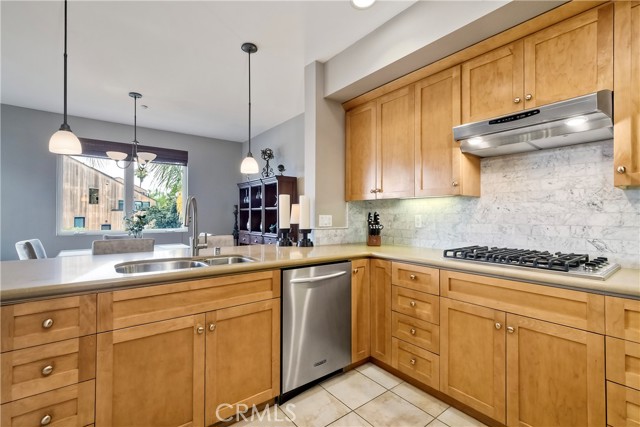 Detail Gallery Image 11 of 64 For 543 Laguna Dr, Carlsbad,  CA 92008 - 2 Beds | 2/1 Baths