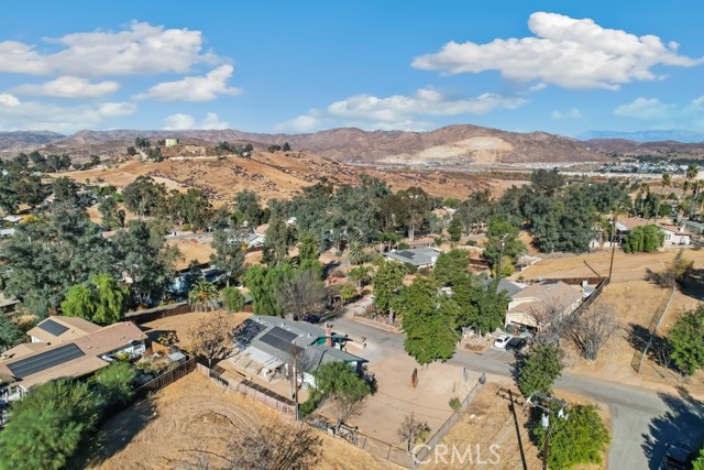 Detail Gallery Image 33 of 34 For 29251 Pierrott Ave, Lake Elsinore,  CA 92530 - 3 Beds | 2 Baths