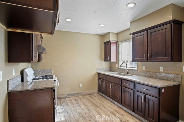 Detail Gallery Image 11 of 23 For 266 N Leon Ct, Planada,  CA 95365 - 3 Beds | 1 Baths