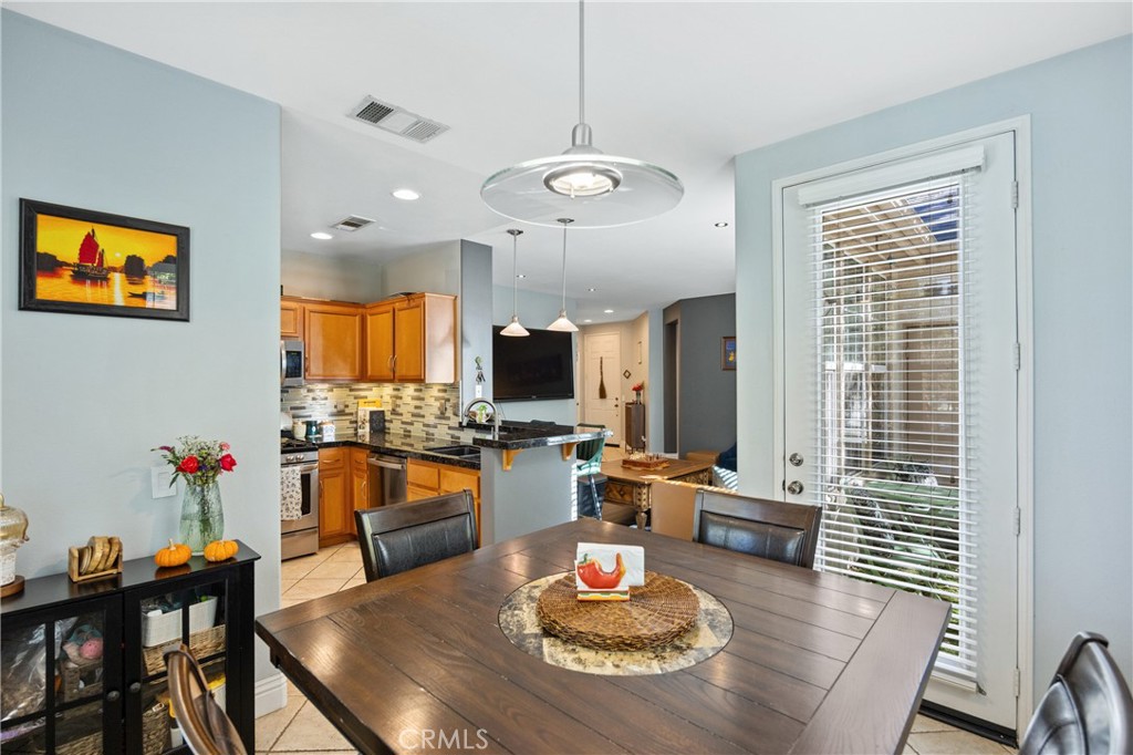 MLS #SR25251236 image #10