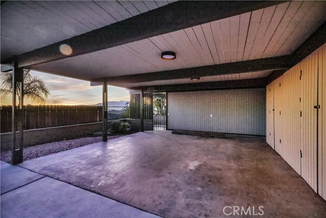 20289 Westpoint Drive, Riverside CA: https://media.crmls.org/medias/c0e4540c-59db-4319-a26c-8cc60560ae24.jpg