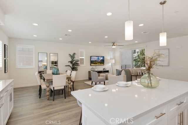 542 Cultivate, Irvine CA: https://media.crmls.org/medias/c0e4ac4d-26b8-43c3-a8b6-38011b7be477.jpg