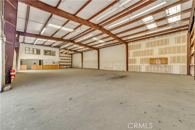 Image 6 of 27 For 19901 Neuralia Road