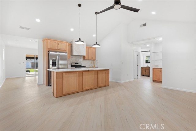 Detail Gallery Image 8 of 33 For 1108 Williamson Ave, Fullerton,  CA 92833 - 4 Beds | 2 Baths