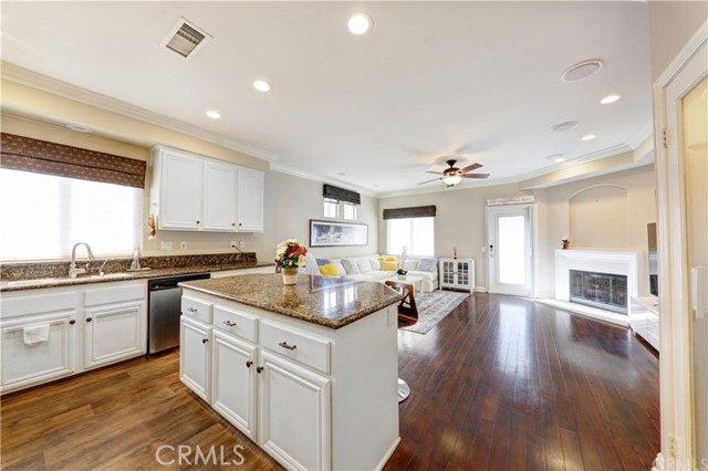 421 11th Street, Huntington Beach CA: https://media.crmls.org/medias/c0e5be2a-56a6-47fa-a80b-741412074c16.jpg