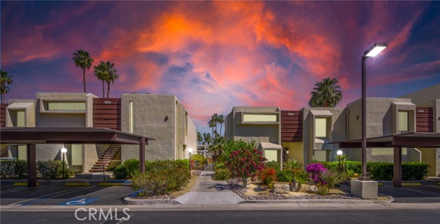 Detail Gallery Image 1 of 25 For 1655 E Palm Canyon Dr #614,  Palm Springs,  CA 92264 - 1 Beds | 1 Baths