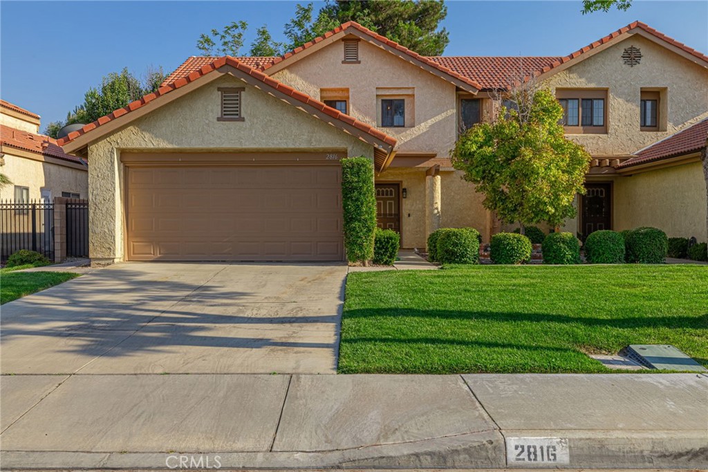 2816 Dartmouth Drive
