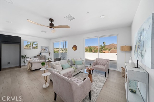 Detail Gallery Image 10 of 66 For 28830 Vacation Dr, Canyon Lake,  CA 92587 - 4 Beds | 4 Baths