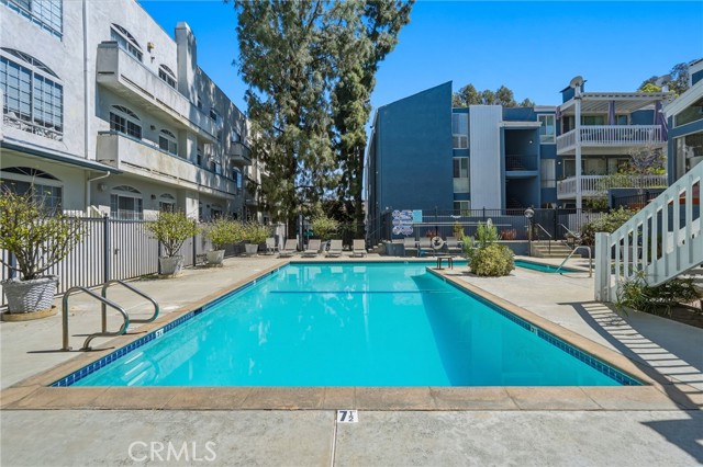 Detail Gallery Image 48 of 54 For 17711 Margate St #103,  Encino,  CA 91316 - 2 Beds | 1/1 Baths