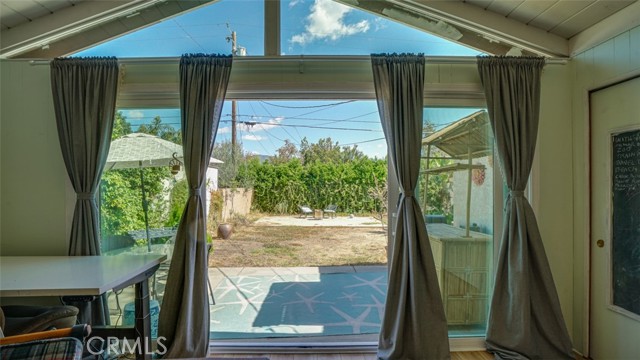 330 South Griffith Park Drive photo 21