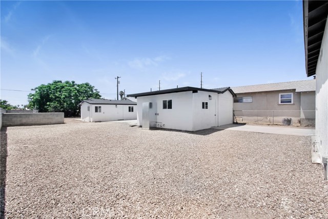 7636 Elm Street, San Bernardino CA: https://media.crmls.org/medias/c0e7de73-fec5-400c-95bf-89f82b4615e7.jpg