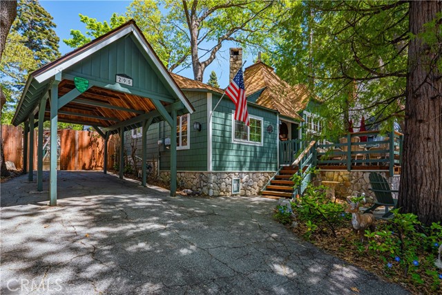 Detail Gallery Image 2 of 25 For 295 Sunset Dr, Lake Arrowhead,  CA 92352 - 3 Beds | 2 Baths