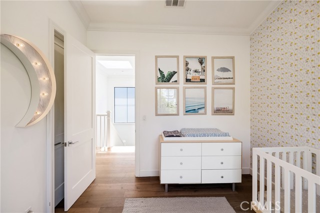 2001 Oak Avenue, Manhattan Beach, California 90266, 5 Bedrooms Bedrooms, ,5 BathroomsBathrooms,Residential,For Sale,Oak,SB25183354