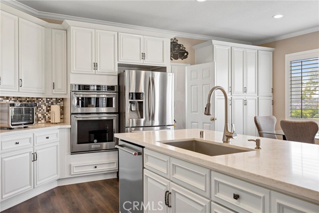 14181 Vai Brothers Drive, Rancho Cucamonga CA: https://media.crmls.org/medias/c0e9918d-90ff-4f57-bb9e-097b445de880.jpg