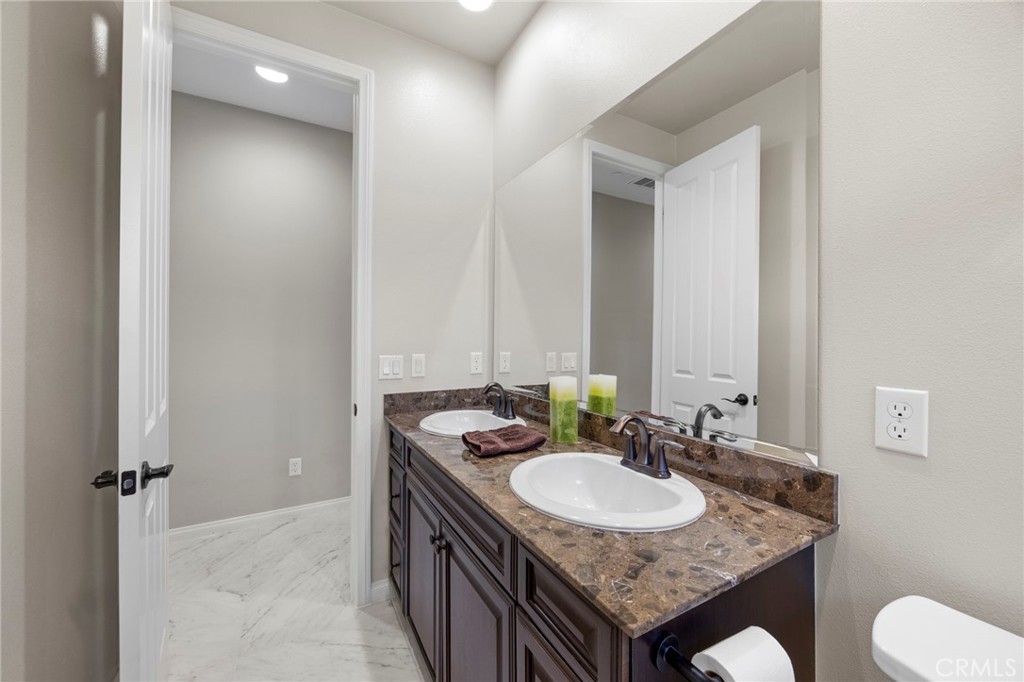 MLS #OC25226255 image #22