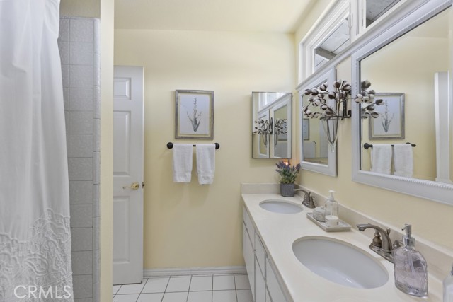 Image 35 of 49 For 6929 Sherwood Drive