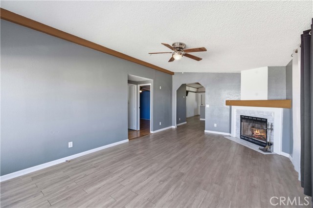 Detail Gallery Image 6 of 19 For 2016 Sonja #78,  Rosamond,  CA 93560 - 4 Beds | 2 Baths