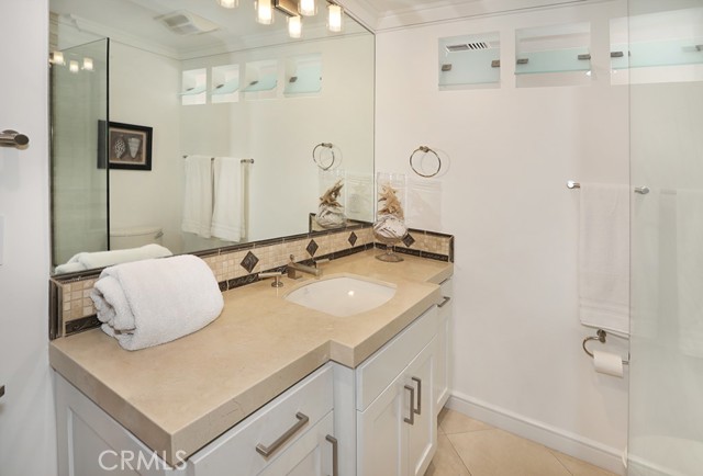 31423 South Coast Hwy, Laguna Beach CA: https://media.crmls.org/medias/c0ebff56-a612-4e42-959f-fdd1c7024997.jpg