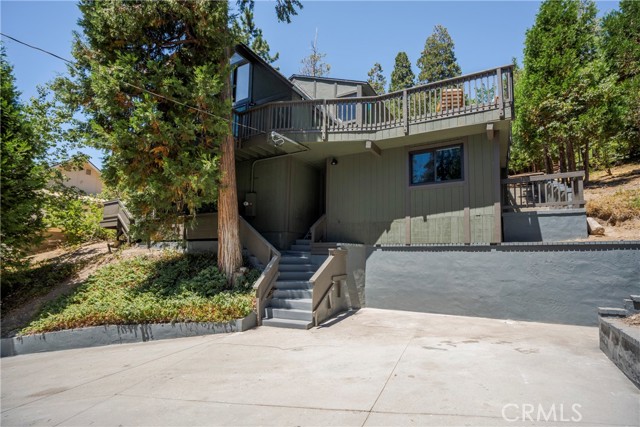 Detail Gallery Image 1 of 1 For 26964 Golf Course Ln, Lake Arrowhead,  CA 92352 - 4 Beds | 3 Baths