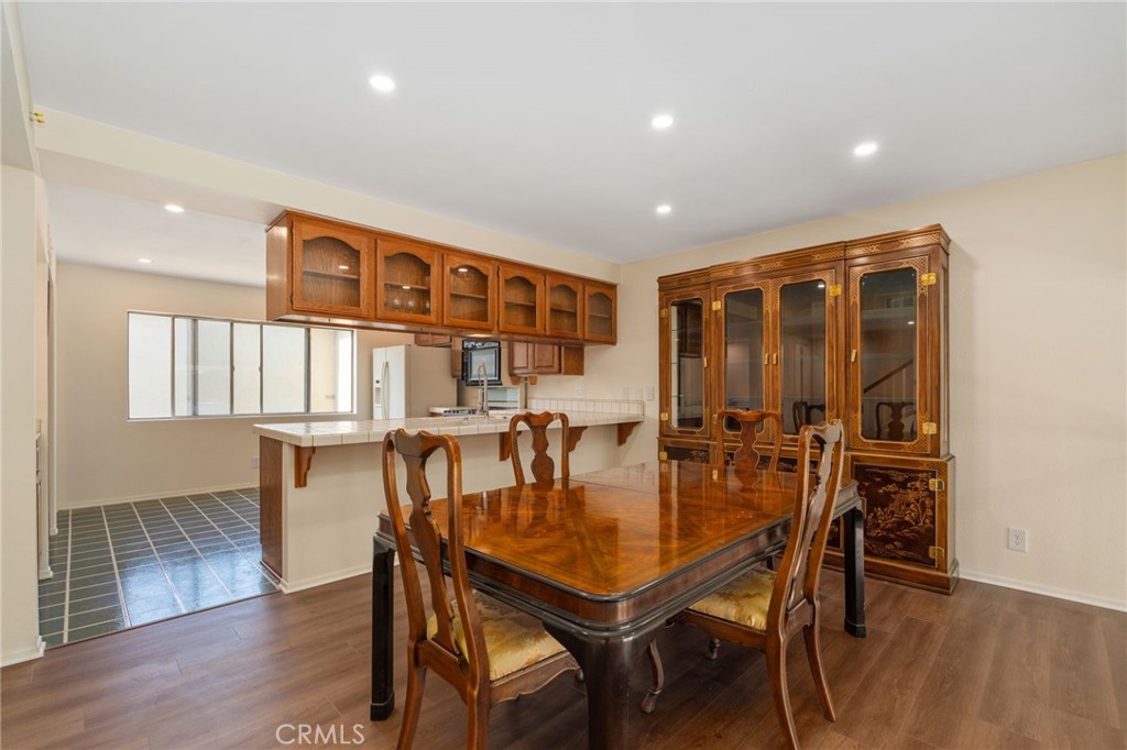 MLS #DW25227160 image #6