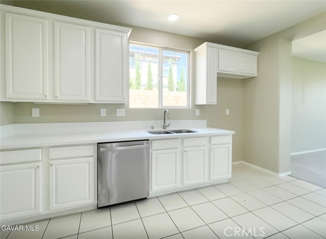 Detail Gallery Image 9 of 46 For 6727 Miramar, Palmdale,  CA 93551 - 5 Beds | 2/1 Baths