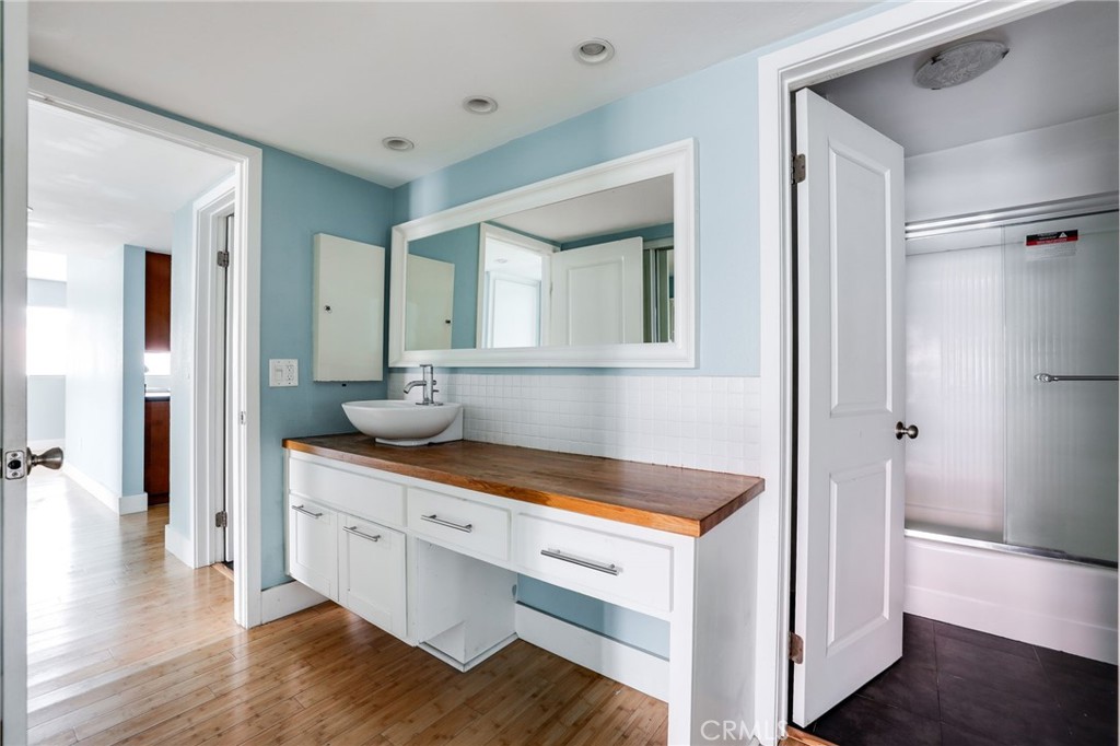 MLS #OC25257753 image #9