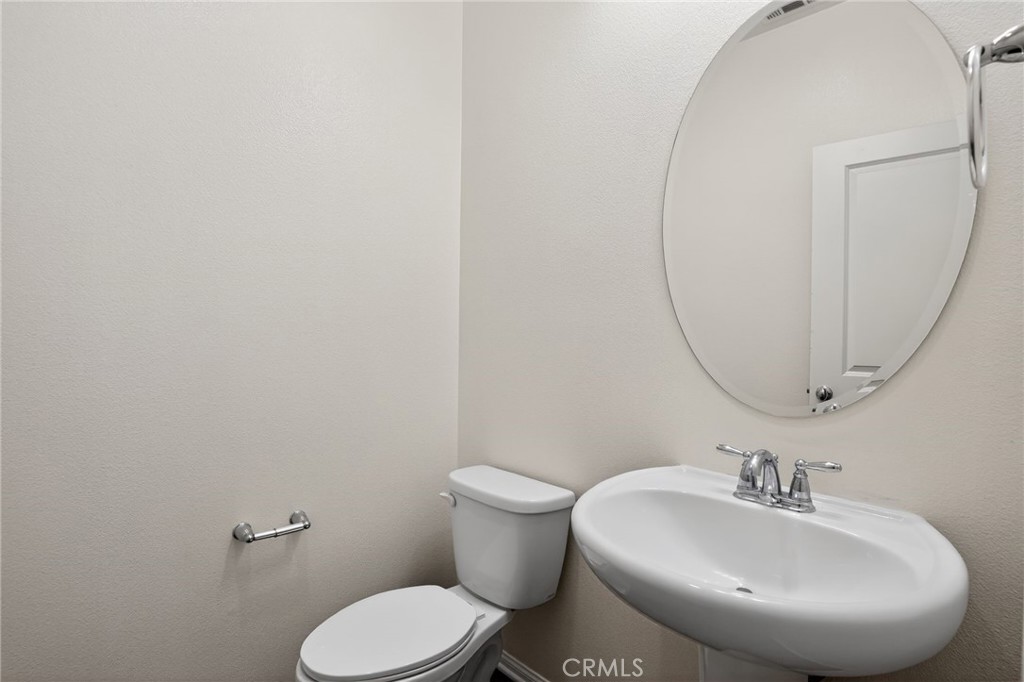 https://media.crmls.org/medias/c0ed89c8-ba4d-4941-a9c5-5fc1e8419368.jpg?preset=X-Large