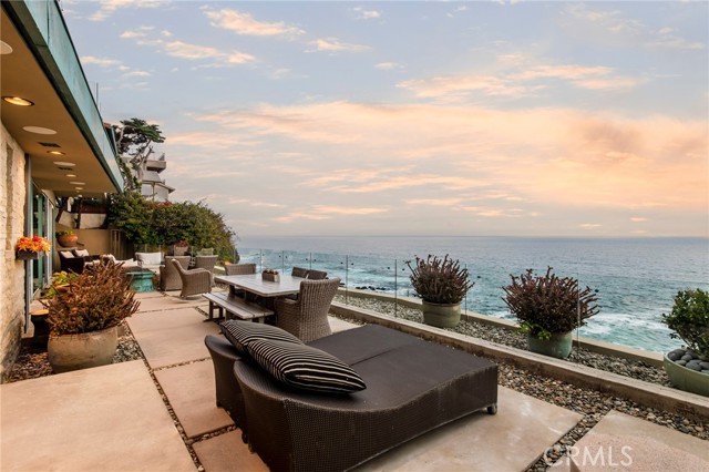 Detail Gallery Image 25 of 32 For 2665 Victoria Dr, Laguna Beach,  CA 92651 - 5 Beds | 4/2 Baths